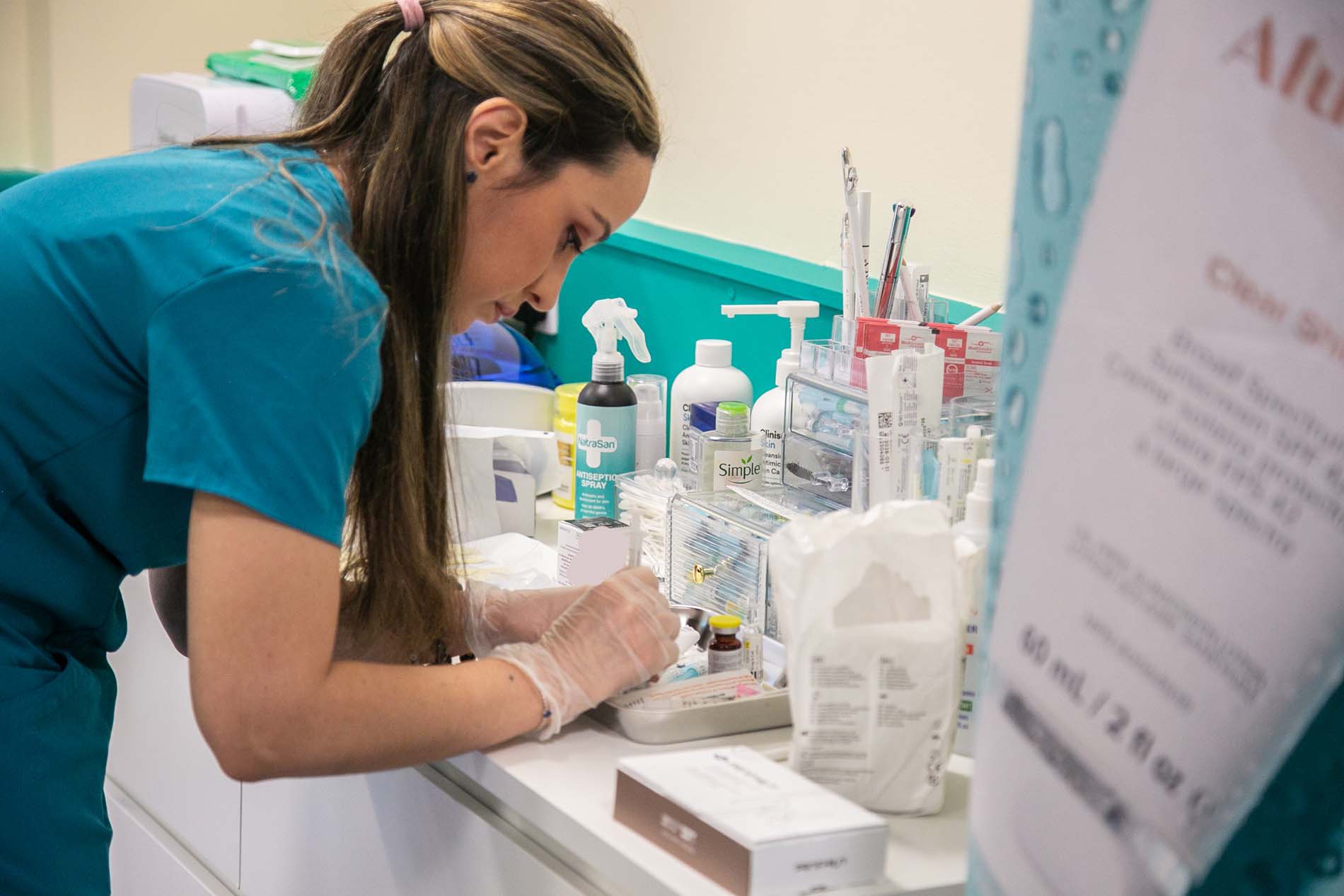 Dr Katherine preparing a hand rejuvenation treatment